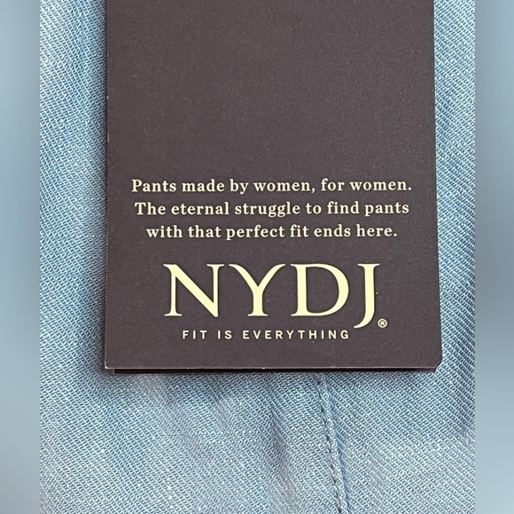 NYDJ Linen Pull On Short, Women’s, Light Blue, Size 10, NWT - Picture 9 of 10